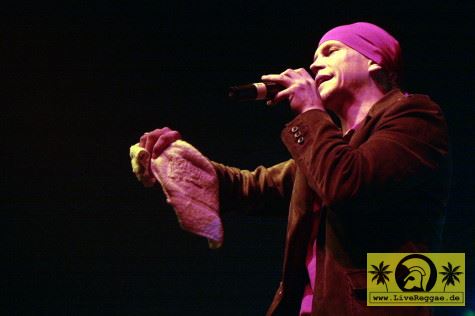 Natty Flo (D) with The House Of Riddim Band 13. Chiemsee Reggae Festival - Übersee - Tent Stage 17. August 2007 (14).JPG